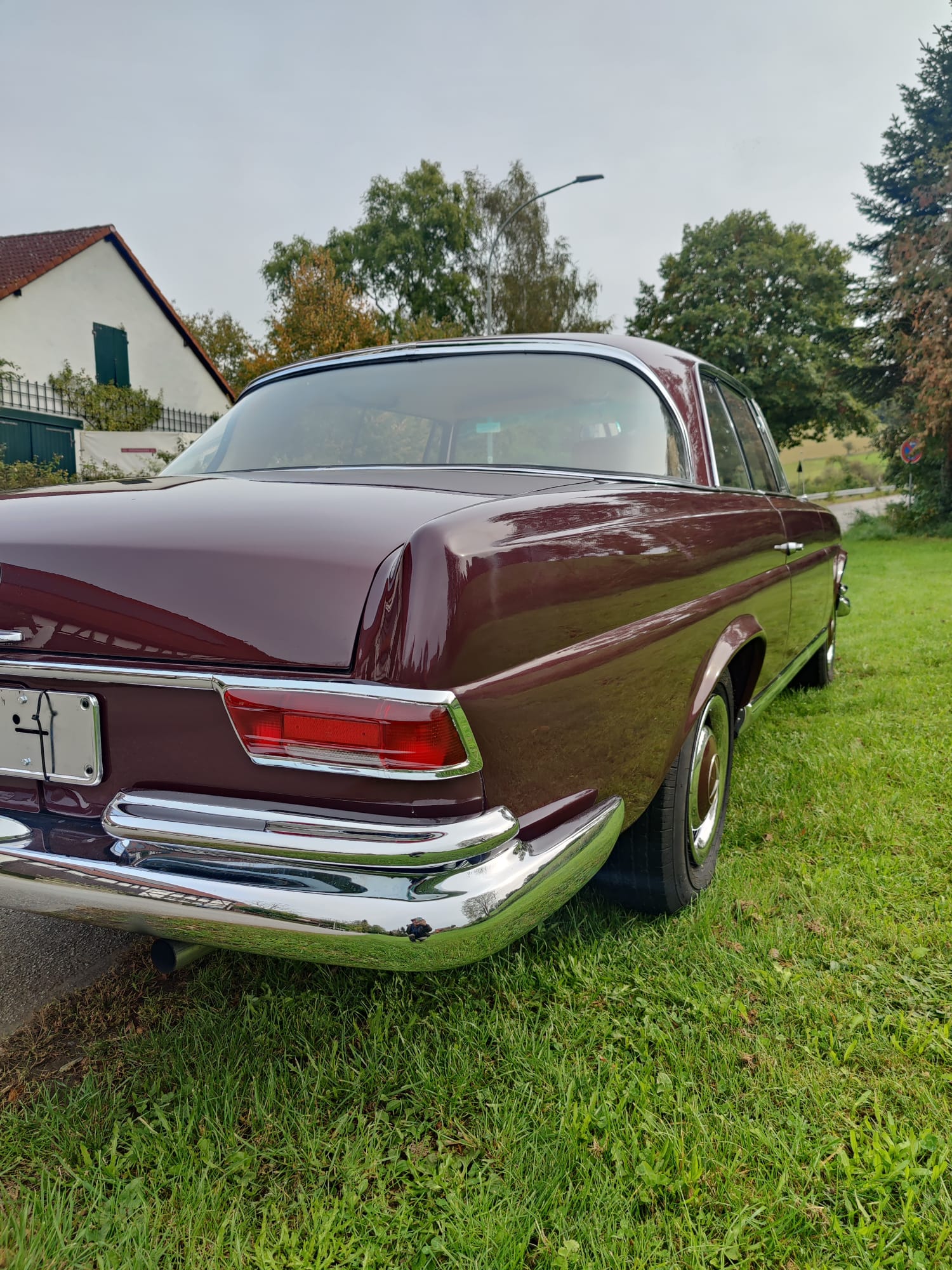 ein echtes Schmuckstück:  220SE (W111) Baujahr 1964 mit weitgehend originaler Substanz