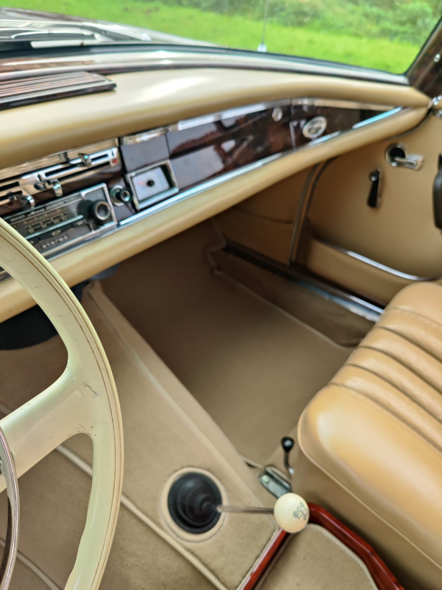 ein echtes Schmuckstück:  220SE (W111) Baujahr 1964 mit weitgehend originaler Substanz
