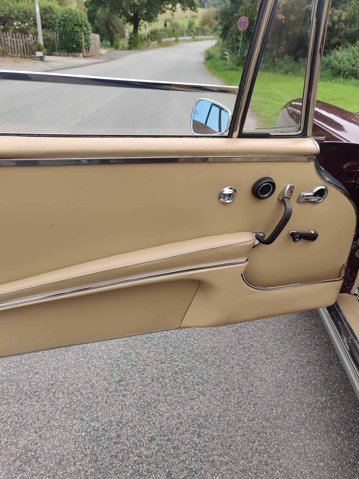 ein echtes Schmuckstück:  220SE (W111) Baujahr 1964 mit weitgehend originaler Substanz