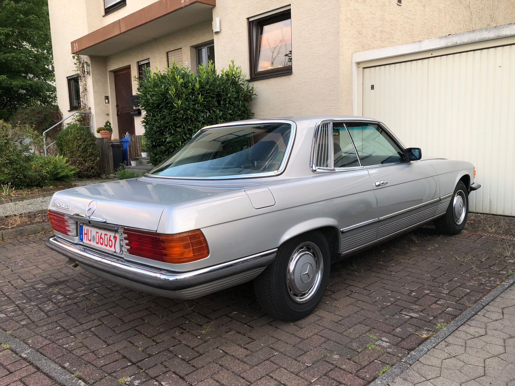schönes Sammlerstück: C107 280SLC