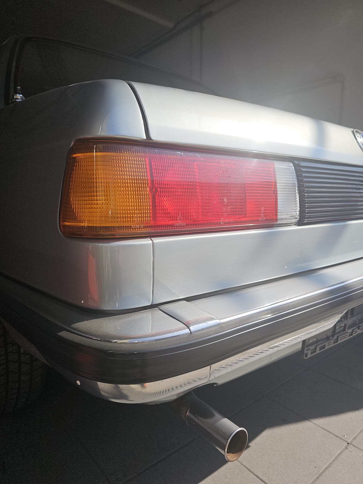 BMW E21 318i